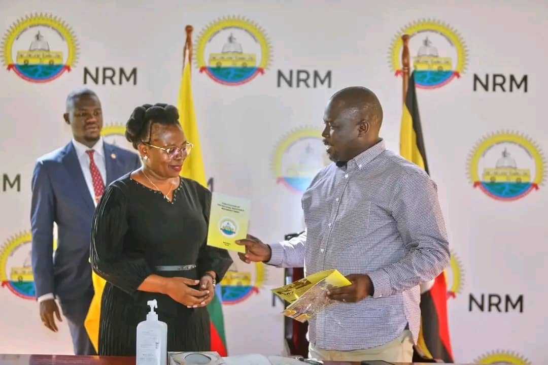 Todwong welcomes Kitagwenda FDC leader to NRM