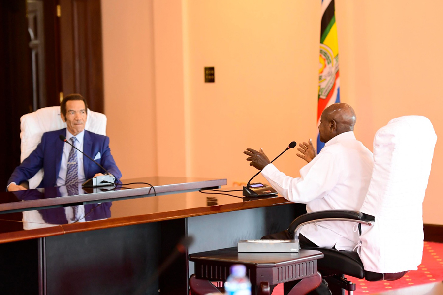 President Museveni meets former Botswana leader Khama, Space for Giants delegation.