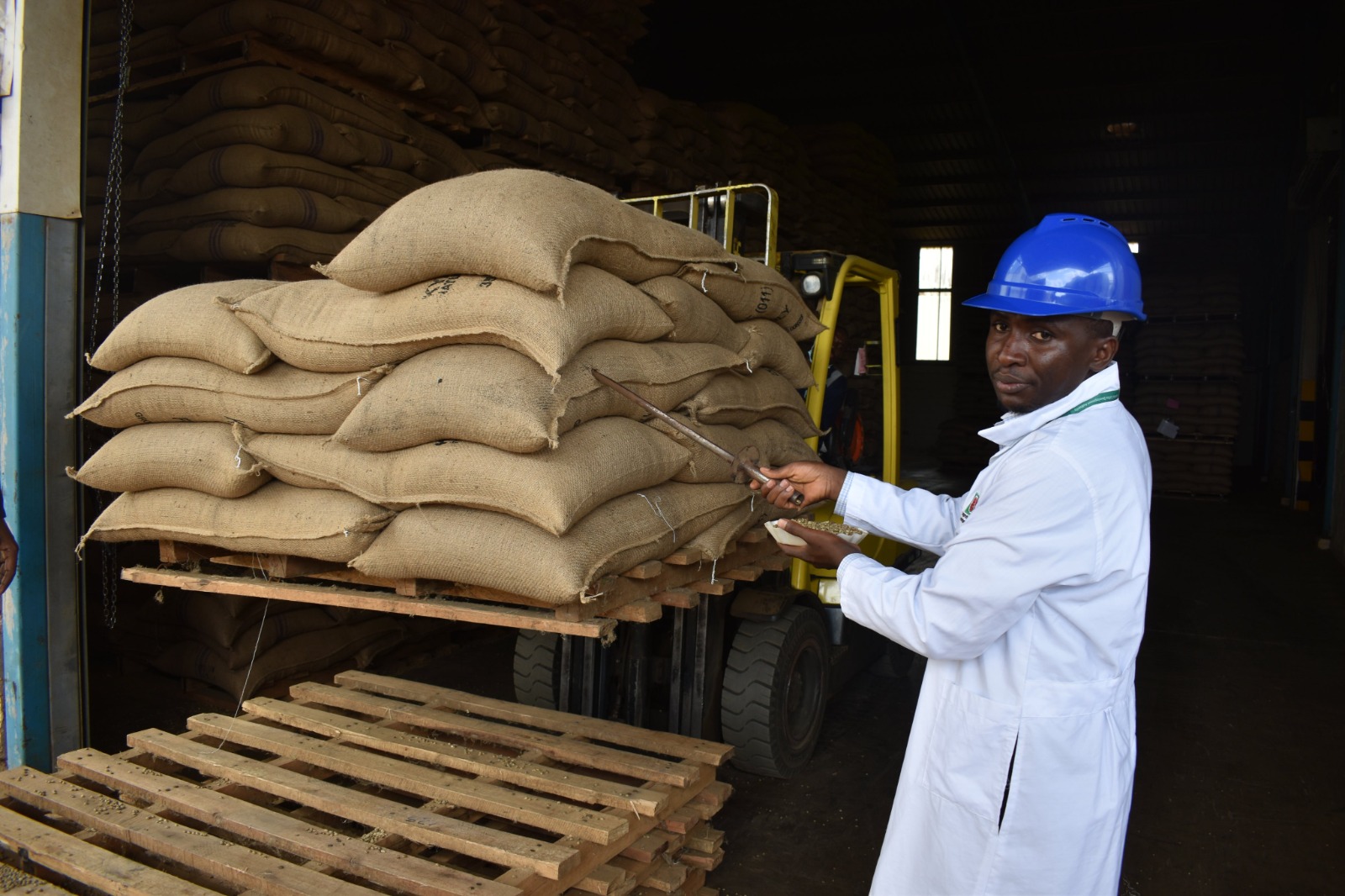 Uganda earns shs322bn from coffee exports