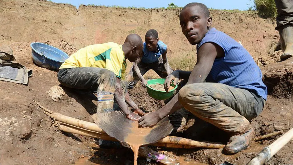 Congolese rebels seize key coltan mining town