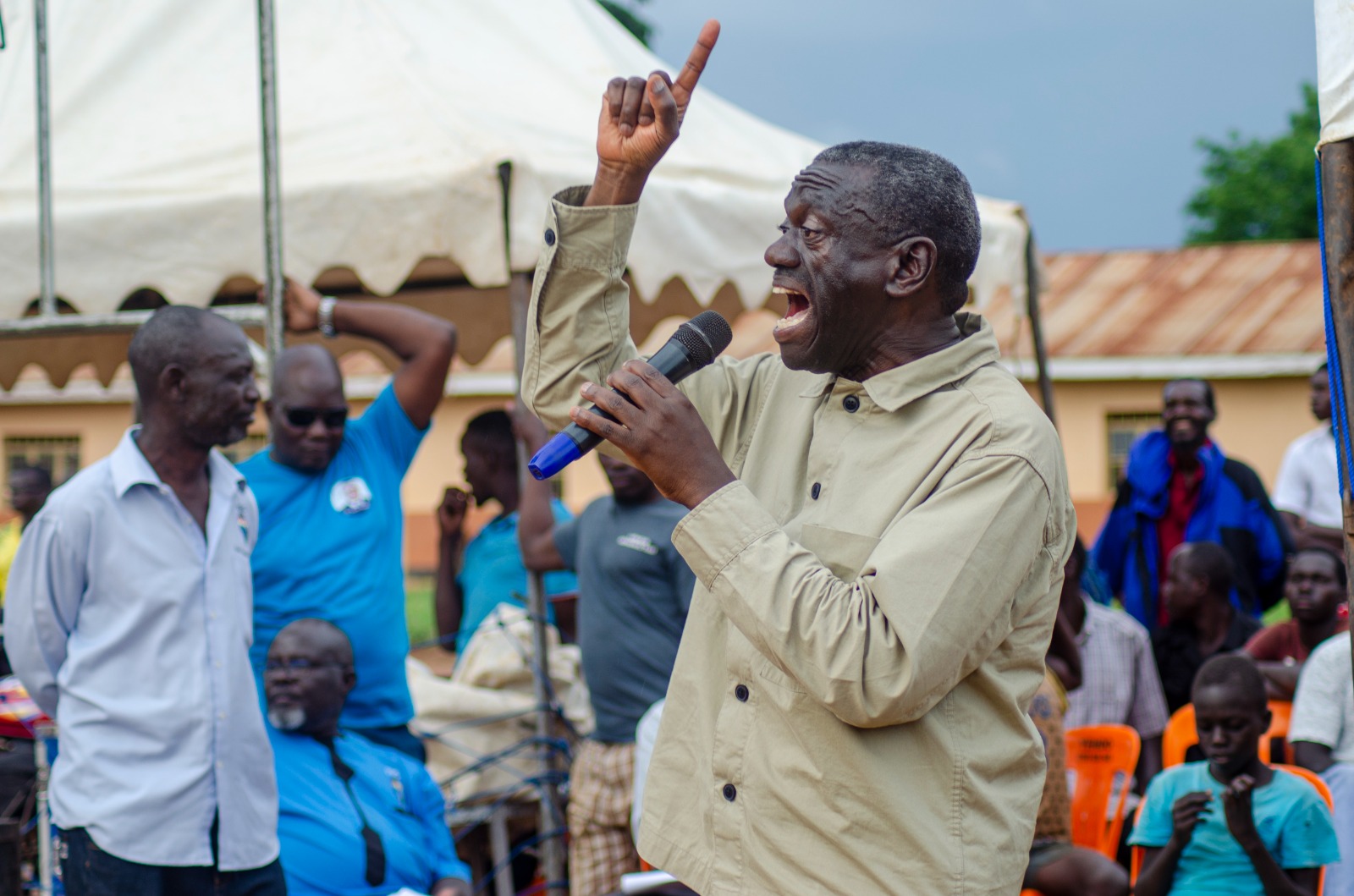 Besigye urges Opposition action following sanctions