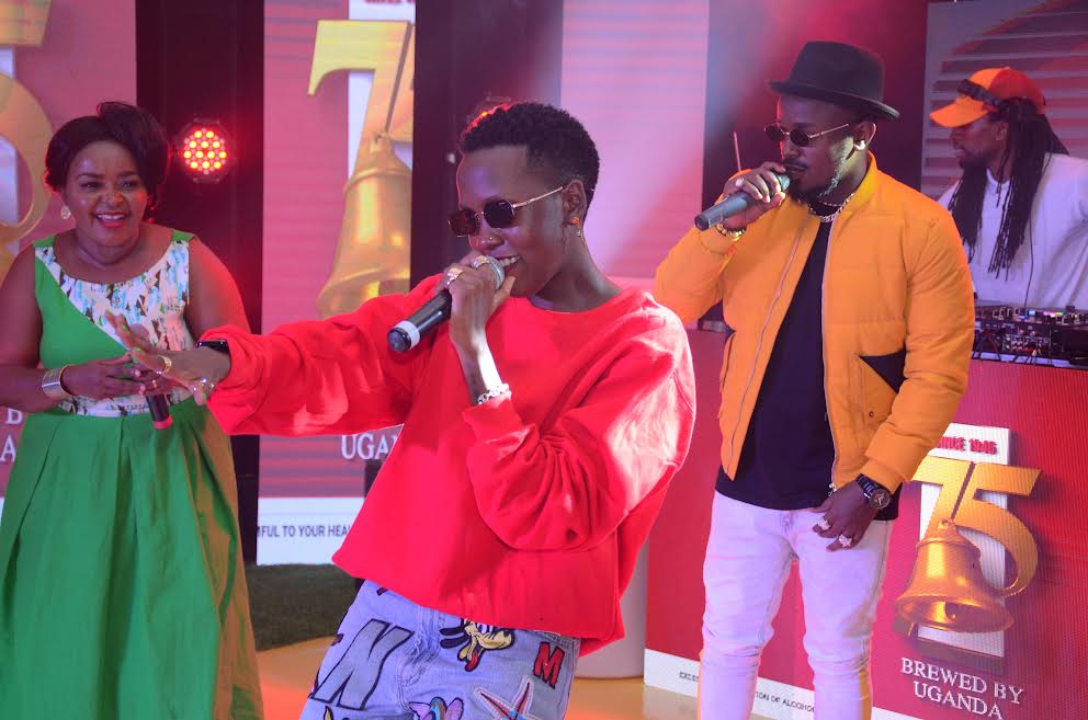 Ykee Benda, Azawi ramp up United-Arsenal rivalry with a bet