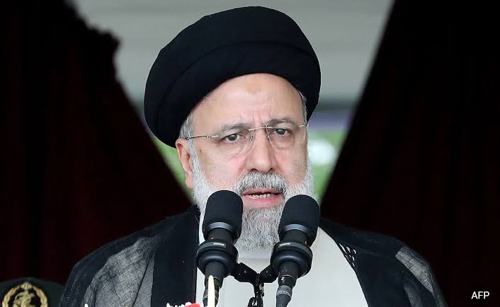 Helicopter carrying Iran’s president Raisi crashes