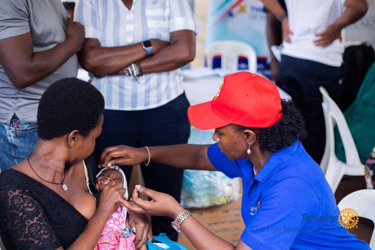 7 Lakes Rotary Club and Partners Lead Sickle Cell Screening, Immunization, and Clean-Up Drive