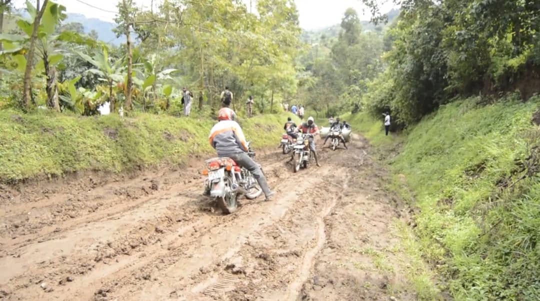 Kasese locals demand govt action on poor roads