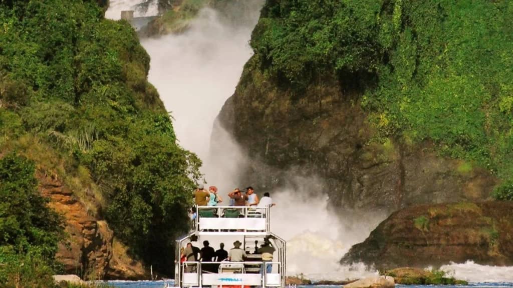 UWA signs deals worth sh104.3bn to develop high-end facilities in three national parks