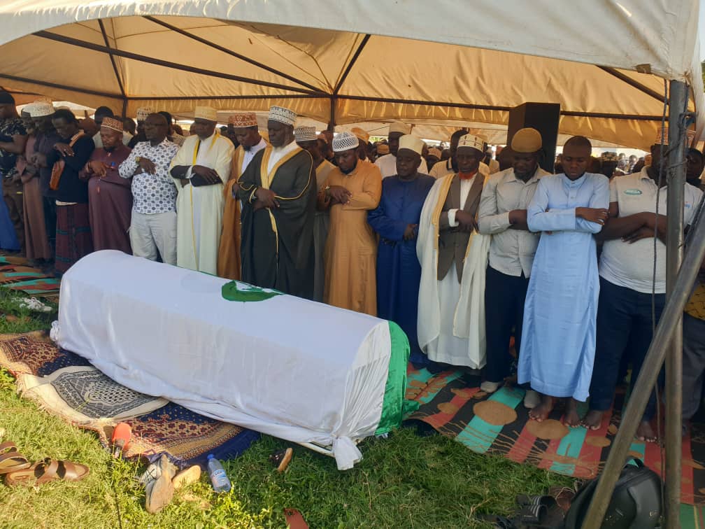 Thousands Pay Tribute to Late Hajjat Nusula Nabukalu in Jinja