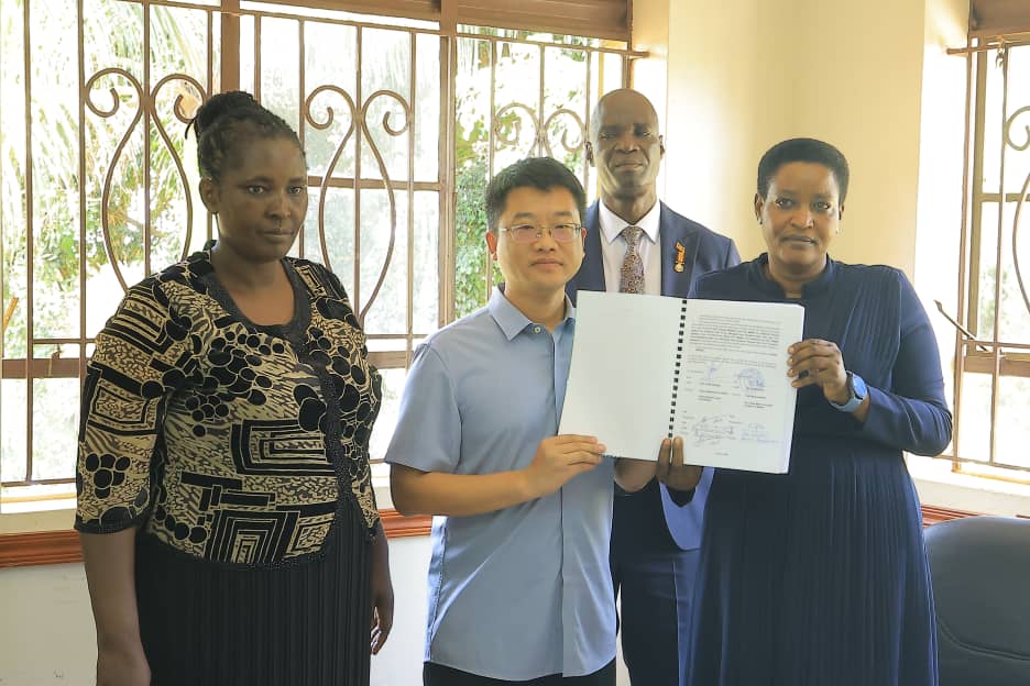 Chinese companies awarded shs107.2bn contracts to construct Wakiso road network