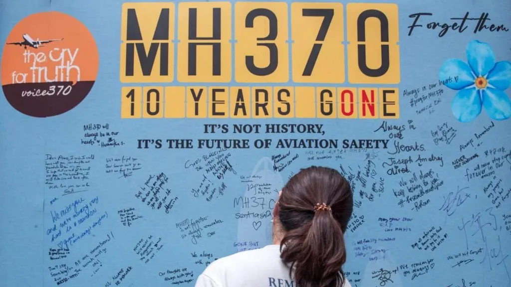 Malaysia green-lights new MH370 search in Indian Ocean