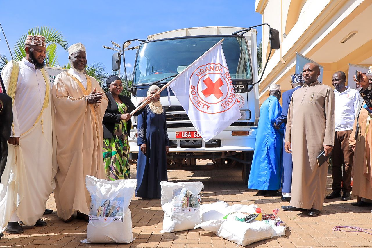 Red Cross flags off food aid  to Sudanese refugees in Kiryandongo