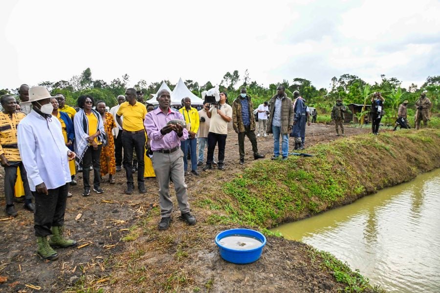 Museveni asks PDM beneficiaries to take full responsibility of funds