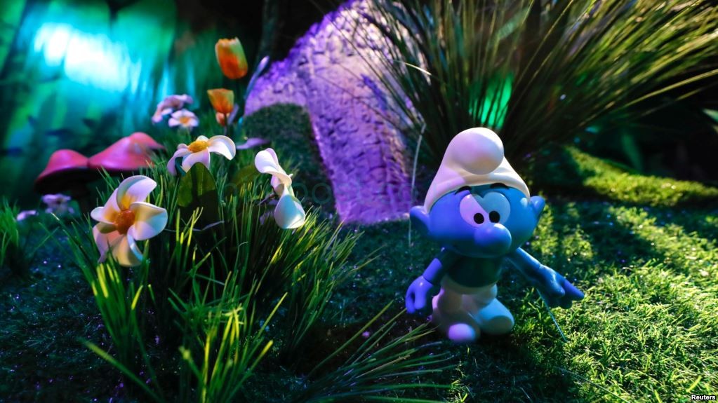 Smurf the Whole Day Long - Belgium Celebrates Cartoon Heroes