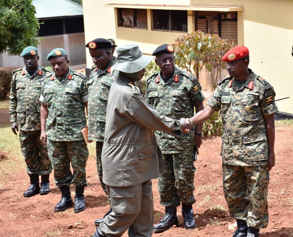 Museveni visits Makindye barracks where police officers Nixon, Aguma are detained