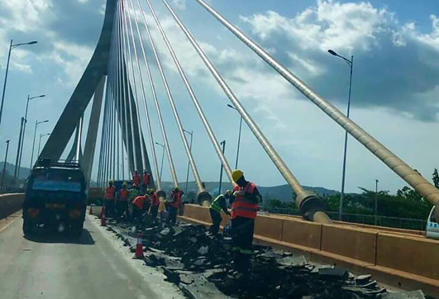 UNRA Restoration works on new Jinja bridge to last three months Nile