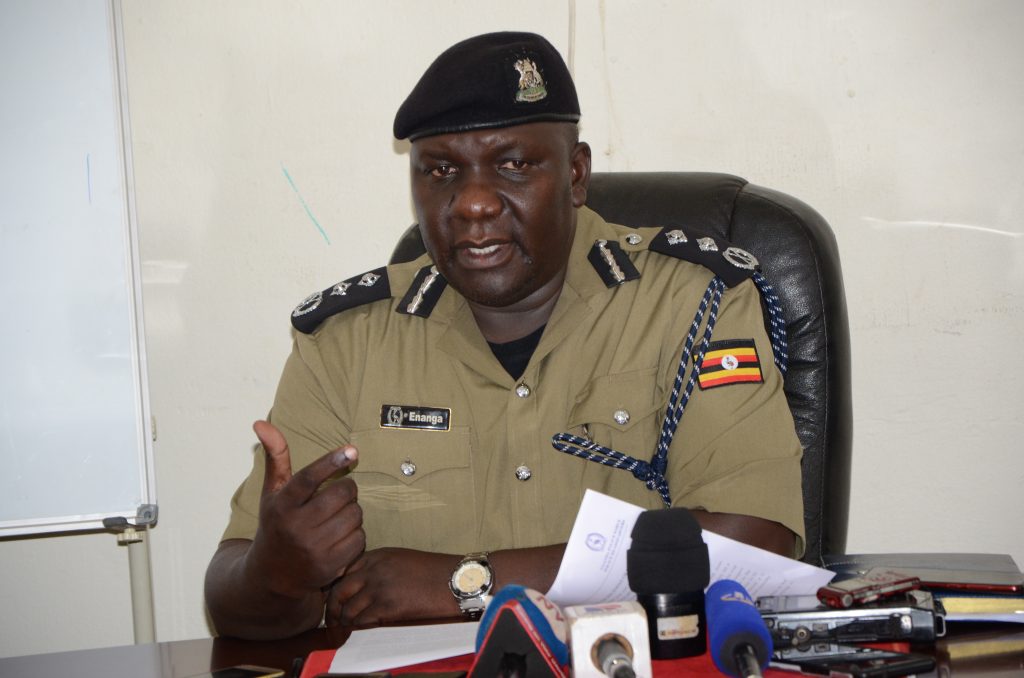 Police praise Besigye over peaceful meetings in Nebbi