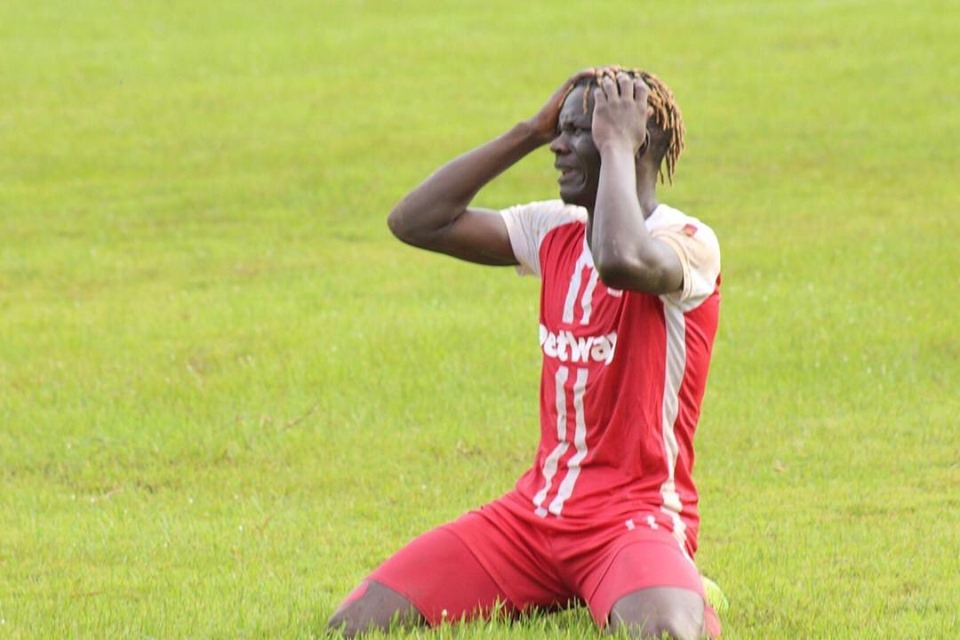 UPL: Express give away two goal lead to draw with Maroons