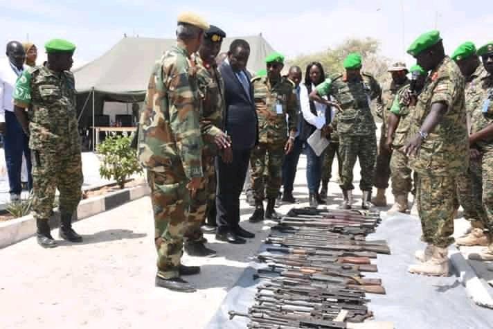 AMISOM hands over recovered weapons to Somalia