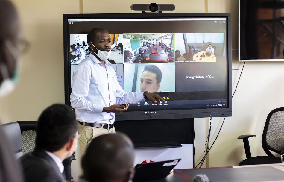 Huawei donates telemedicine equipment to government to boost fight against coronavirus