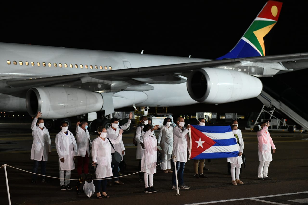 Coronavirus: Cuban doctors go to South Africa