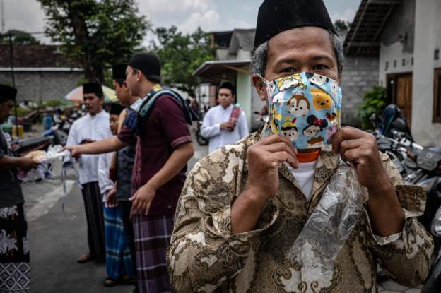 Indonesia Makes Mask-wearing Mandatory