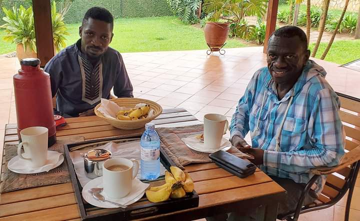 Besigye urges FDC, People Power supporters not to fight each other