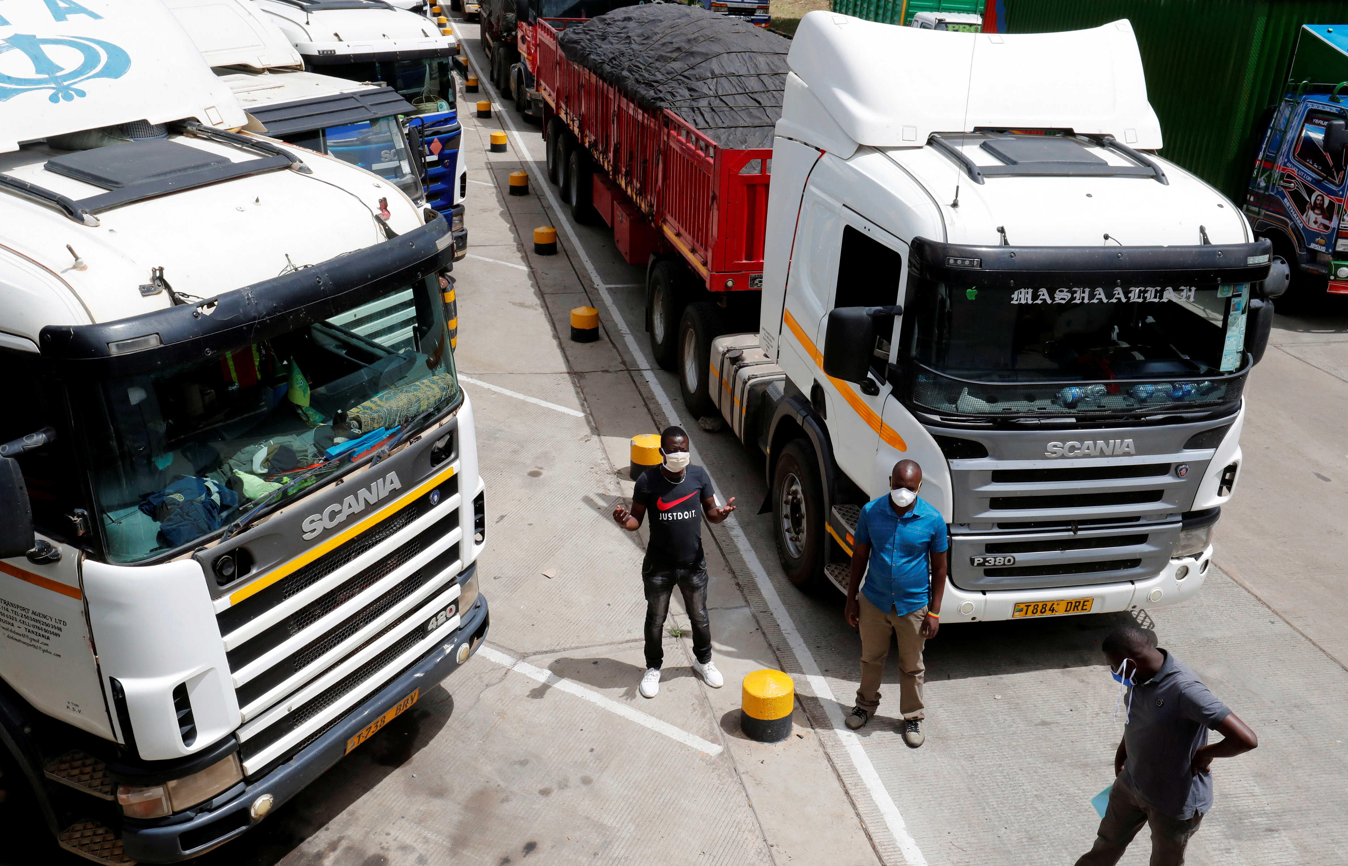 Lorry drivers in East Africa demand faster Coronavirus testing