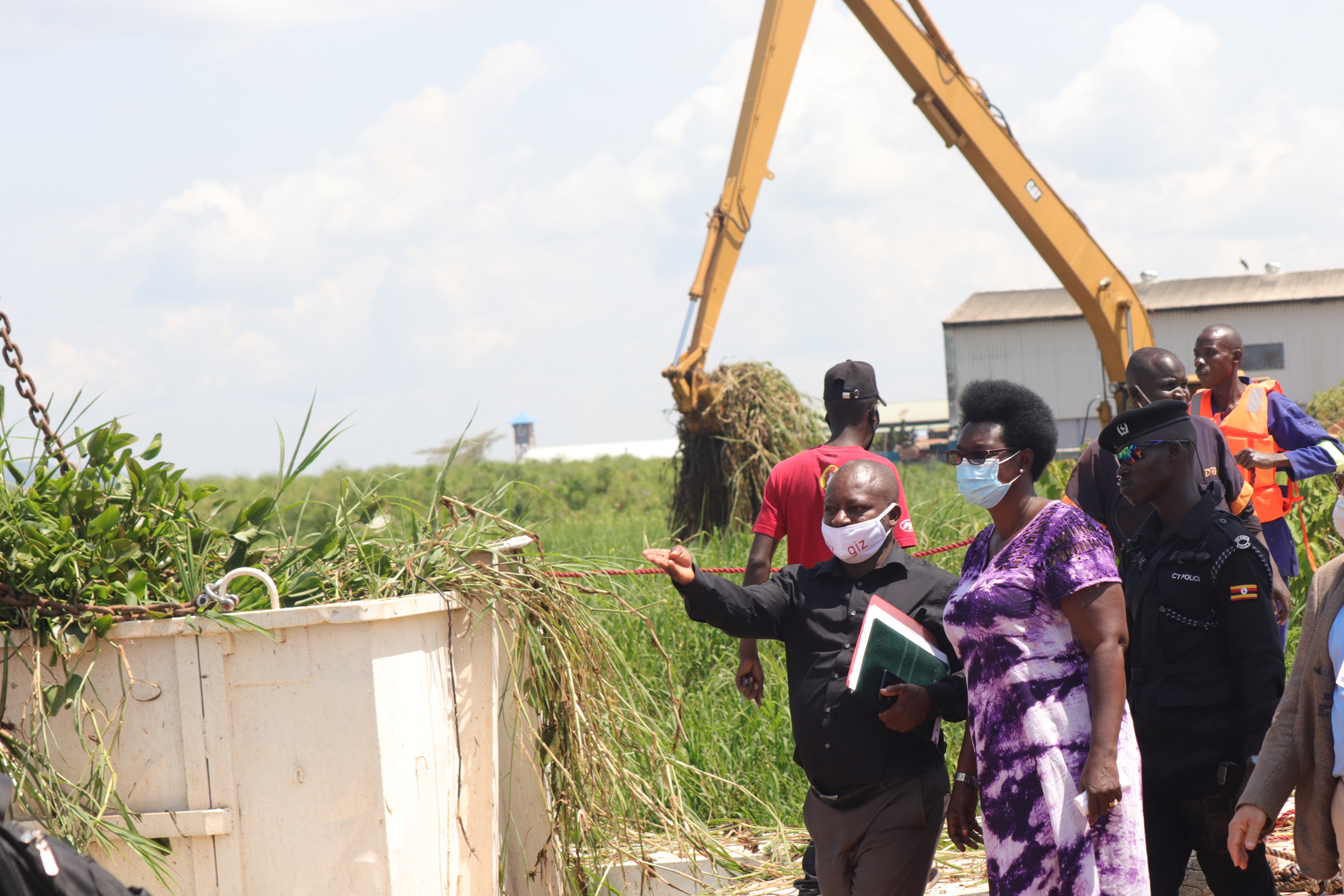 Works to clear floating island off Lake Victoria still ongoing
