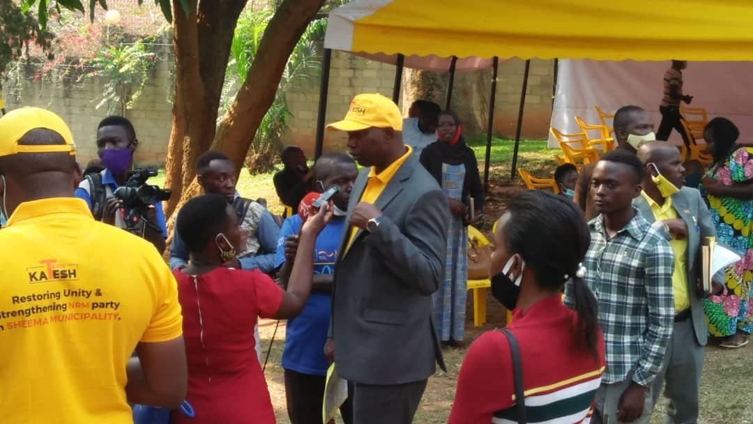 Dickson Kateshumba, FUFA’s Magogo pick NRM nomination forms