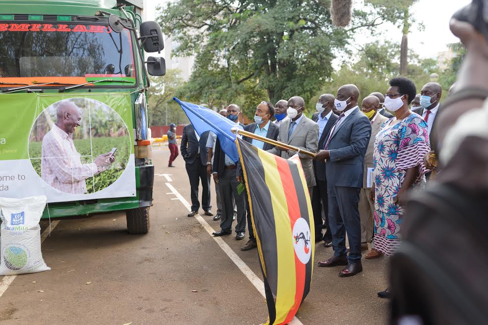 Ugandan farmers get shs7.1bn fertilizer donation from Yara International