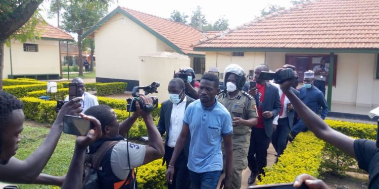 Bobi Wine granted bail, must follow EC COVID-19 guidelines
