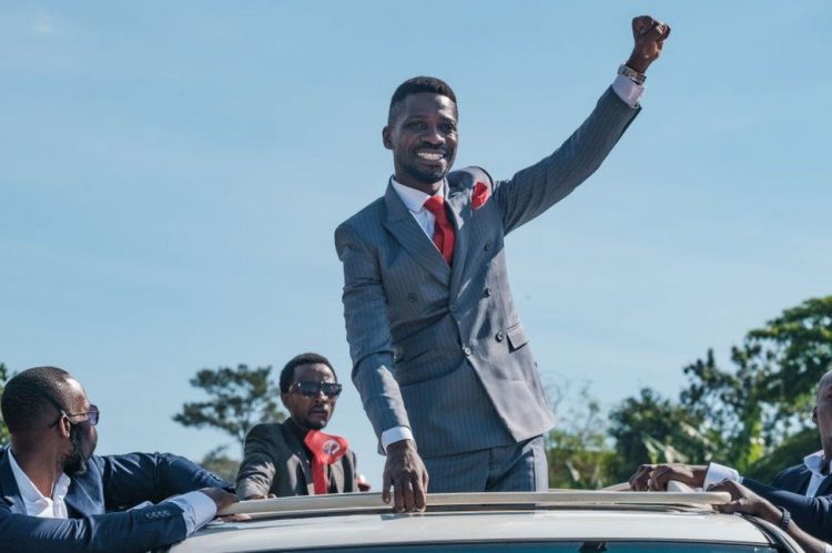 Wer ist Bobi Wine, der Ugandas jüngster Präsident werden will?