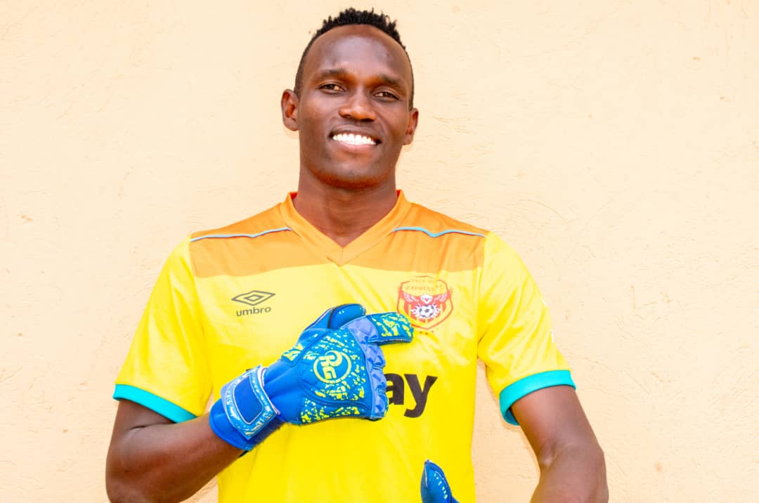 UPL: Express FC land goalkeeper Mutakubwa as KCCA FC bolster engine with duo