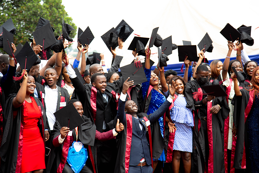 Minister urges journalism graduates never to give up
