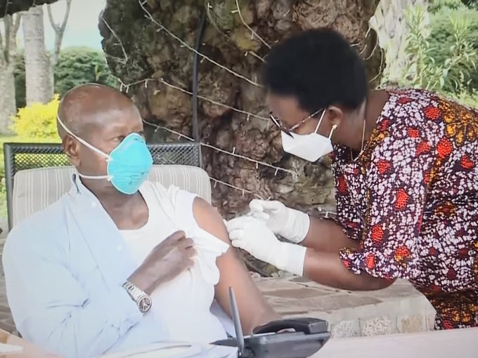 Gov’t directs boda boda riders, teachers, medical personnel, security to get Covid booster shots