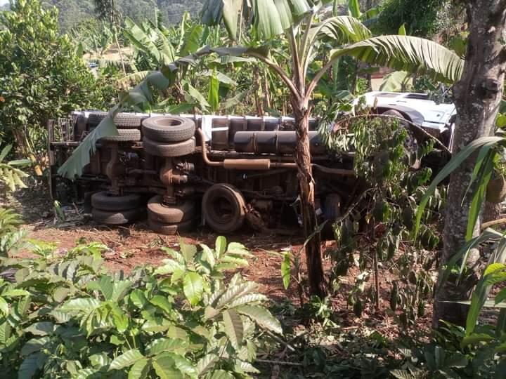 Lorry kills four pedestrians along Jinja- Kampala highway