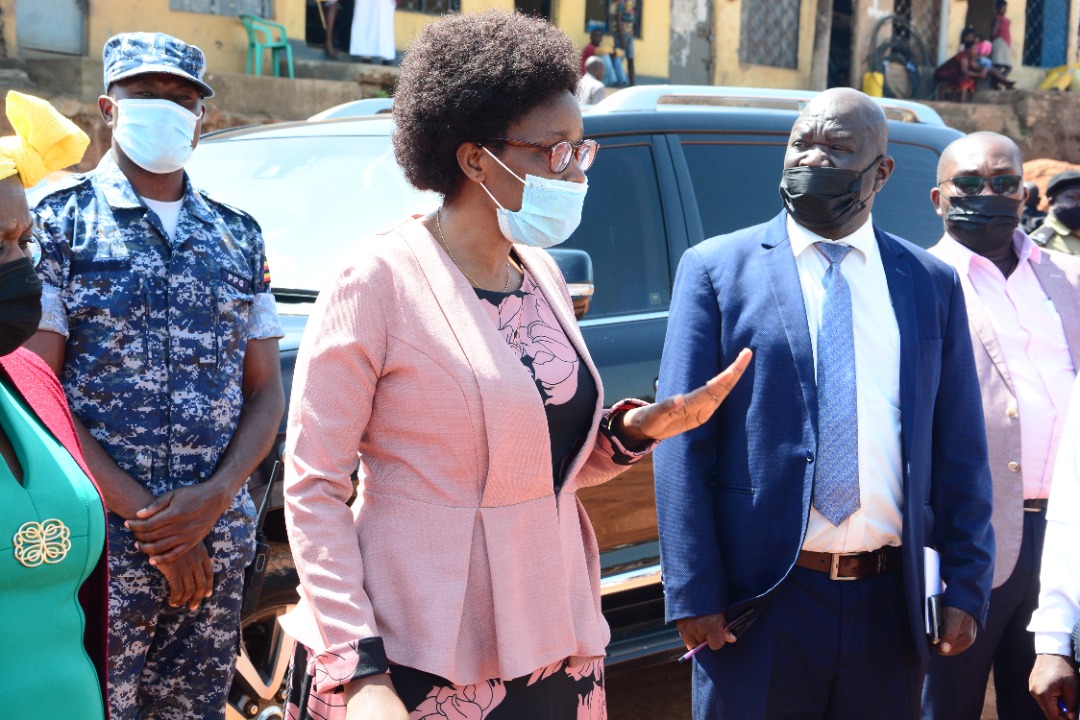 Bitter Nabakooba sets deadline to contractor over delays on Mbarara USMID road works