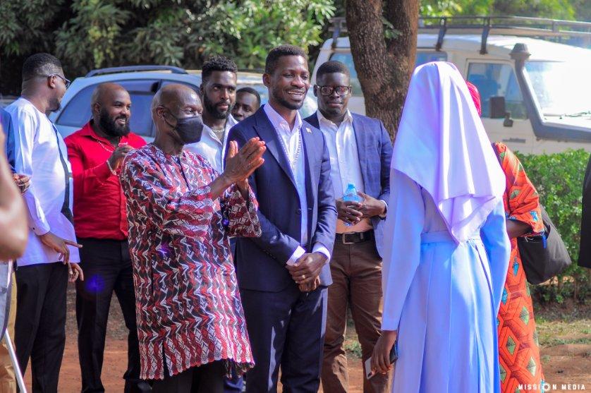 Bobi Wine rushes to Omoro to mourn Oulanyah