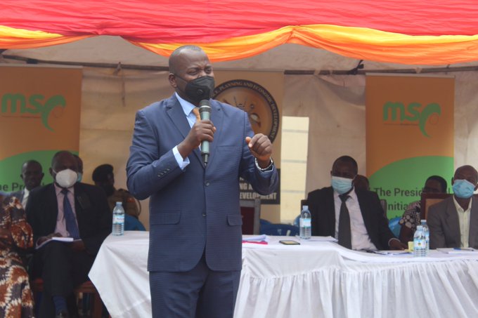 Kamwenge: Minister Kasolo orders dissolution of Emyooga sacco leadership over fights