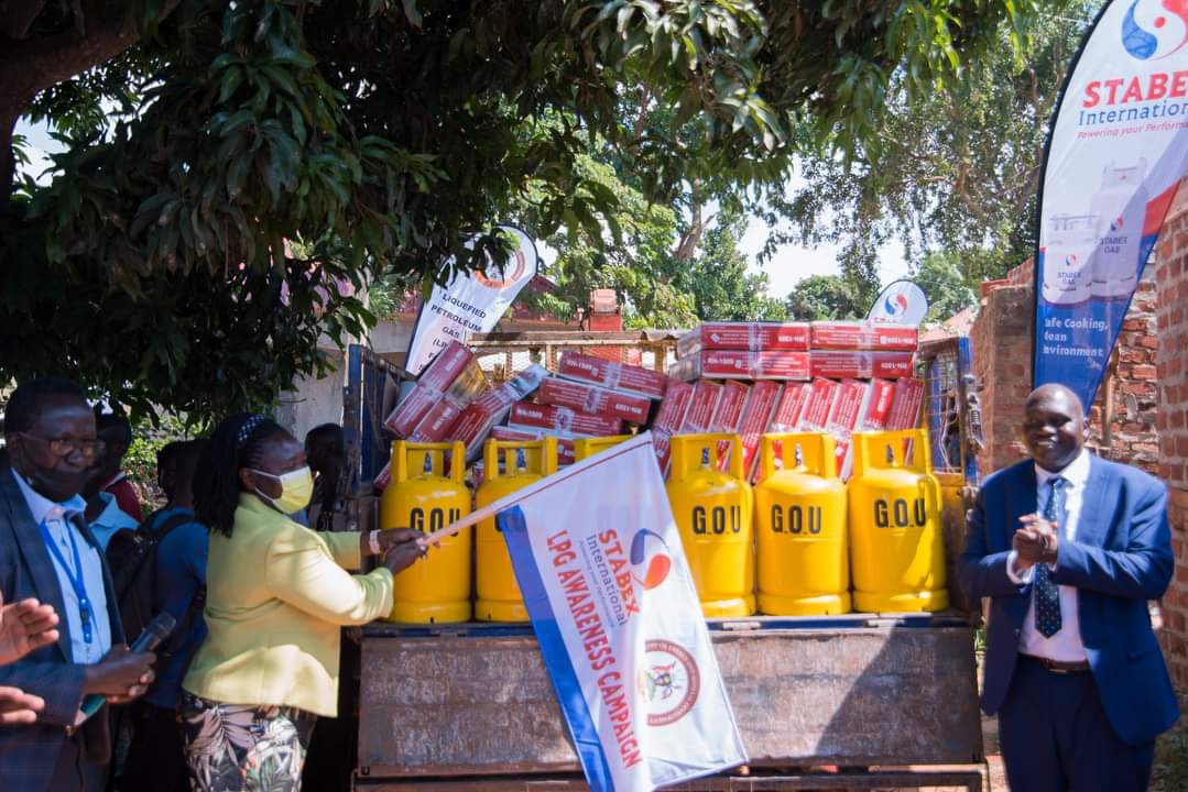 Gov’t to distribute one million free cooking gas cylinders to Ugandans this month 