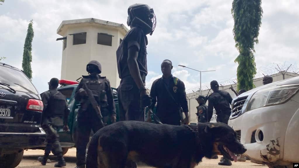 Nigeria braces for terror attacks after massive prison break