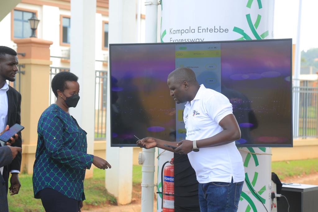 UNRA, MTN partner to ease toll payment along Entebbe Expressway