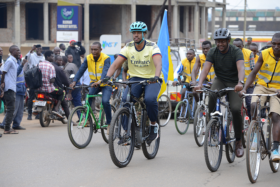 King Oyo hails MTN sponsored Tooro Kingdom Obugaali Bwa Masaza races as Kyaka emerges winner