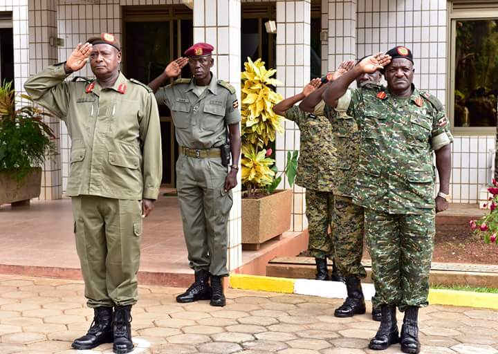 Museveni tells Gen Katumba to "pull up socks" after mess at Uganda Railways