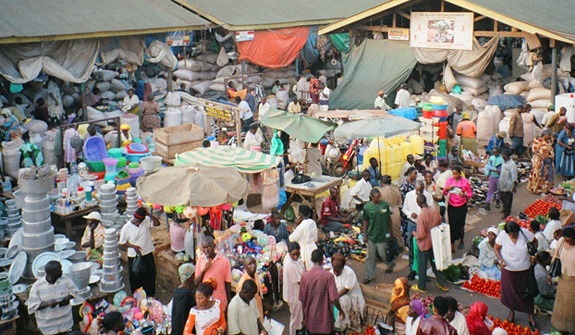 Museveni again disbands leadership for all Kampala markets; issues new directives