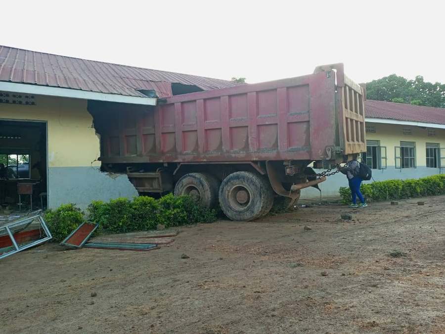 Families of students killed after truck crashed  into Gomba school to receive shs20m, says Museveni