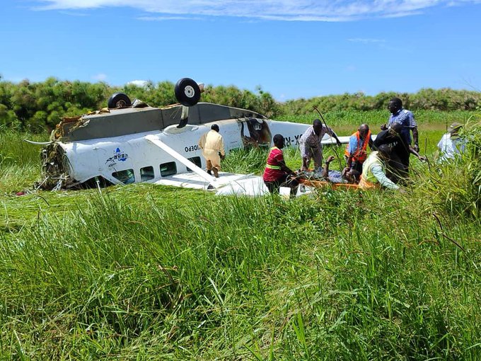 BAR Aviation aircraft crashlands at Kajjansi airfield