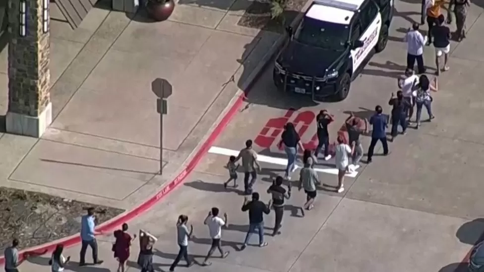 Gunman kills eight in US Texas mall in shooting rampage