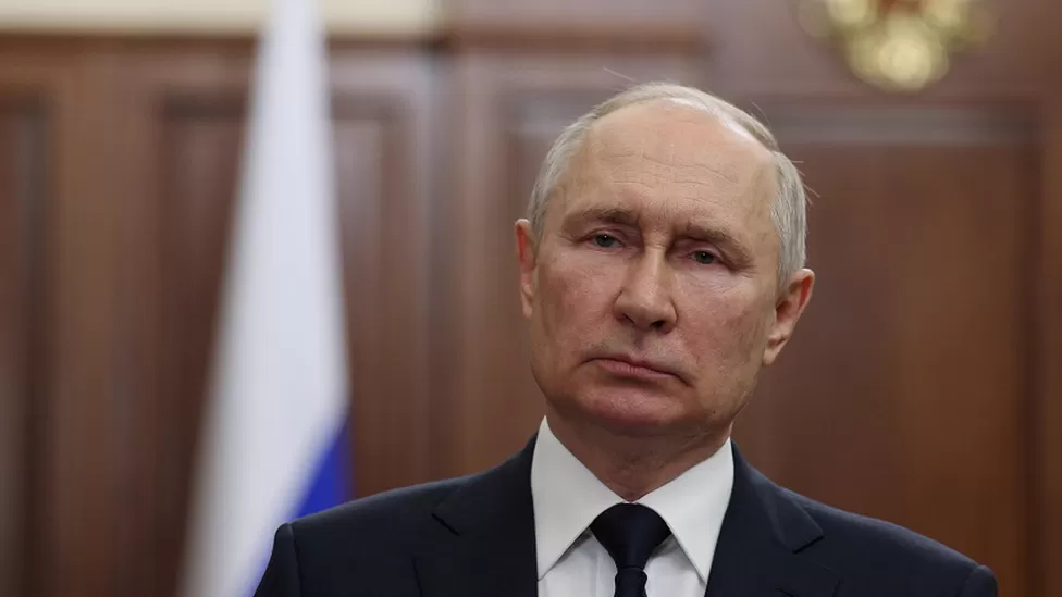 Putin orders all military contractors to take oath of allegiance to Russia