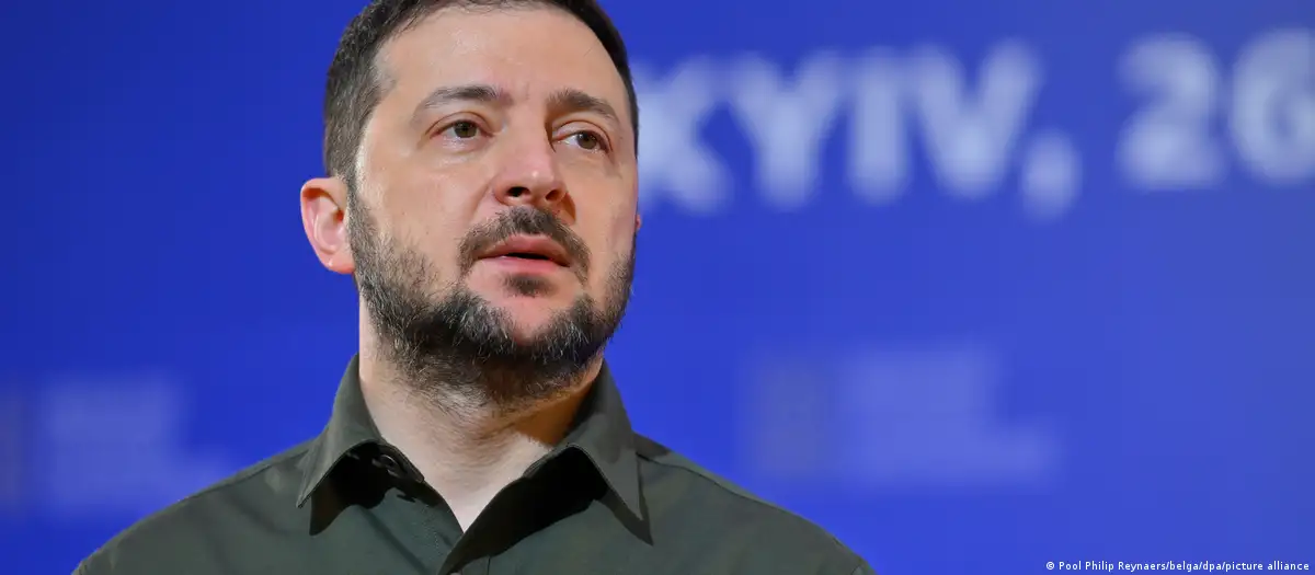 Ukraine president Zelensky promises the war is coming to Russia