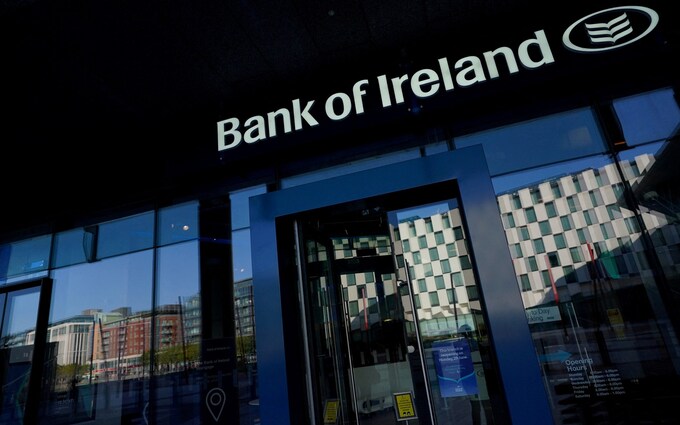 Bank error allows customers who have no money in their account to withdraw 1,000 euros at ATMs